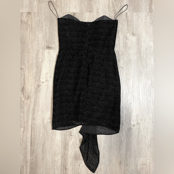 NWOT Intermix Michelle Mason Strapless Velvet Silk Burnout Mini Dress Black Sz 4 - Picture 6 of 9